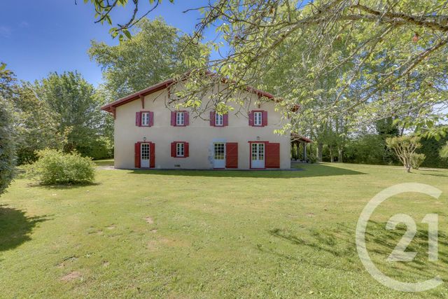 maison à vendre - 11 pièces - 328.9 m2 - ST MARTIN DE HINX - 40 - AQUITAINE - Century 21 Berritzea