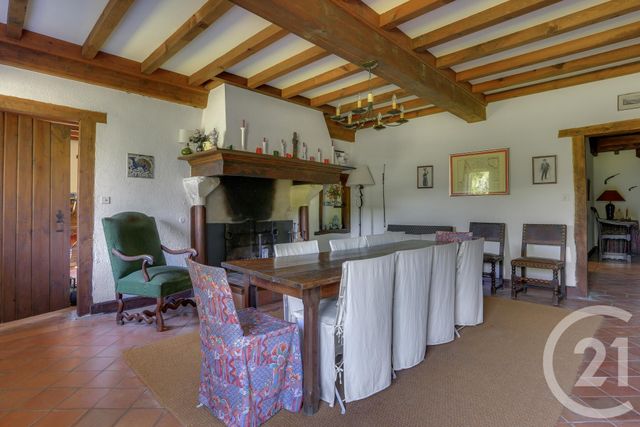 maison à vendre - 11 pièces - 328.9 m2 - ST MARTIN DE HINX - 40 - AQUITAINE - Century 21 Berritzea