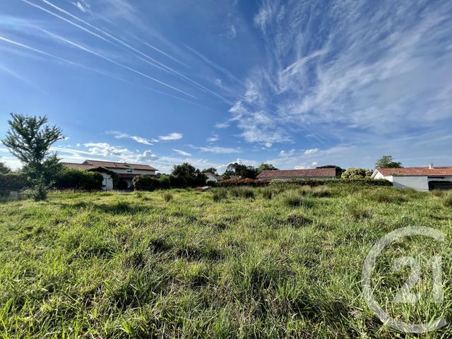 terrain à vendre - 718.0 m2 - ORX - 40 - AQUITAINE - Century 21 Berritzea