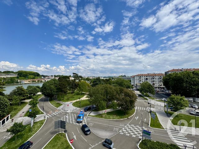 Appartement T4 à vendre - 5 pièces - 91.98 m2 - BAYONNE - 64 - AQUITAINE - Century 21 Berritzea